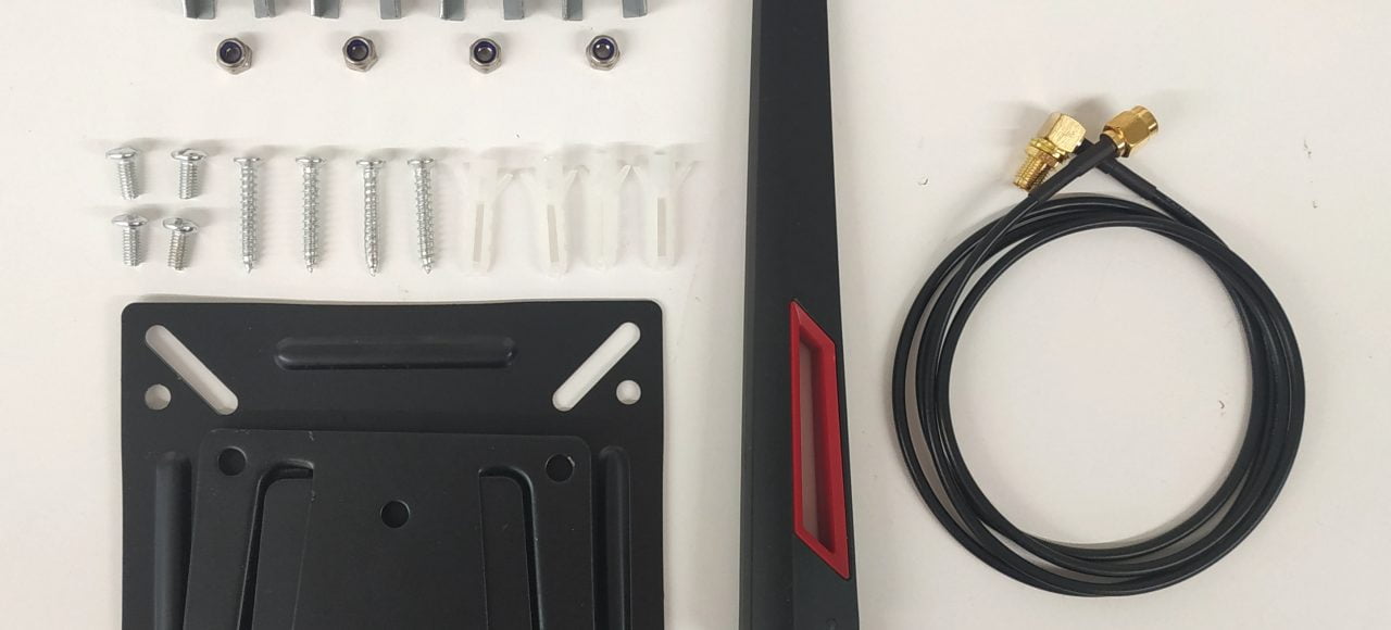 Adquio Industrial Screen Casambi Gateway, Accesorios incluidos