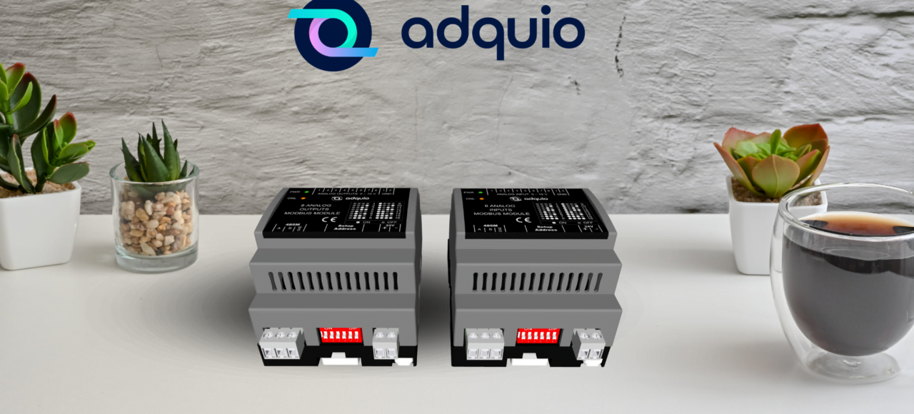 adquio 8 analog input-output over a table