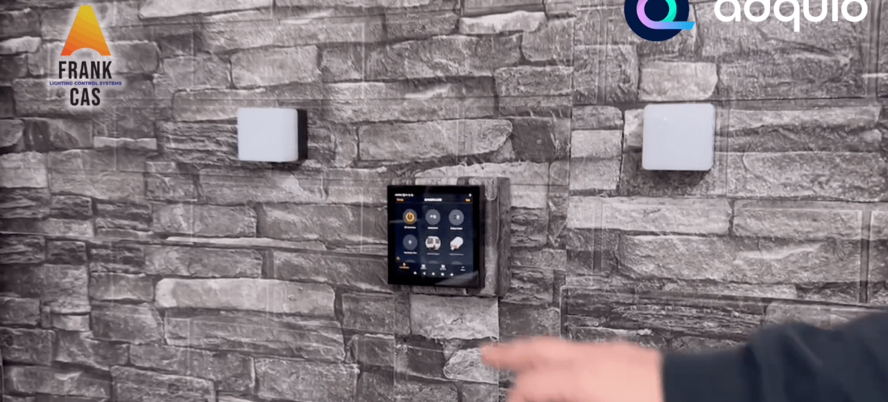 Frank Cas video demo Adquio Wall Screen 4"